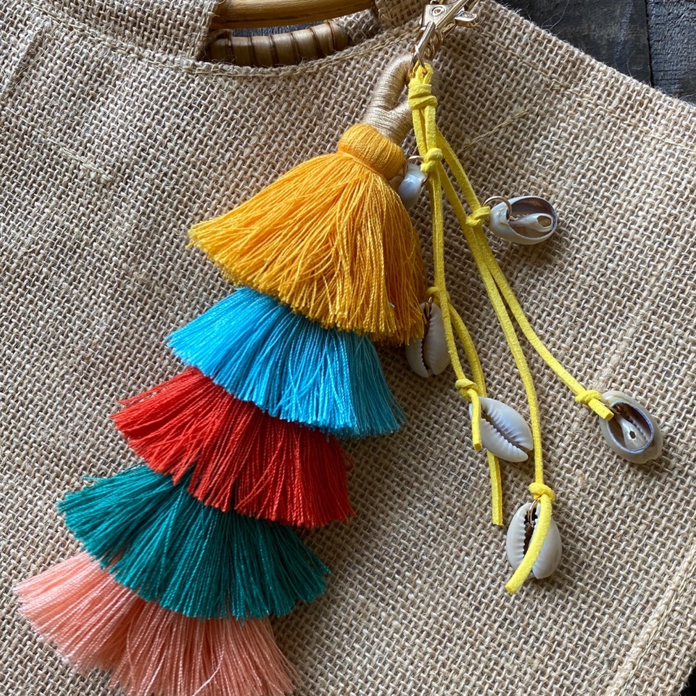 NWOT Tassel Keychain with Shells